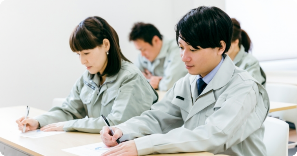 検品スタッフ研修で技術向上を推進